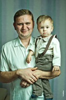 Семейная фотография отца с сыном