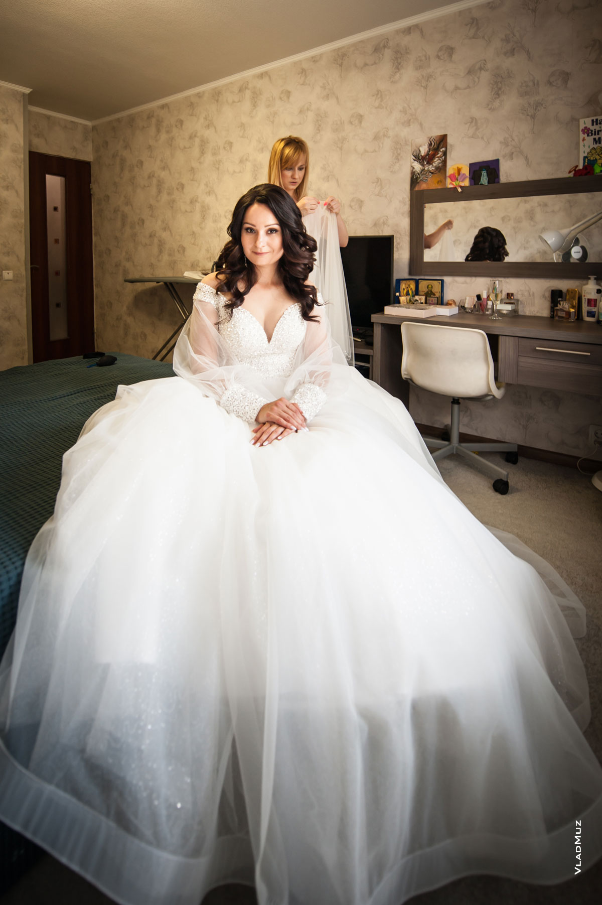 Фото подготовки невесты к свадьбе. Фотопортрет красивой невесты