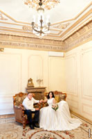 Фото молодоженов в интерьерах Дворца бракосочетаний на ул. Московской в Новочеркасске