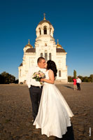 Свадебная фотосессия в Новочеркасске: фото утра невесты, свадебной прогулки, кафе