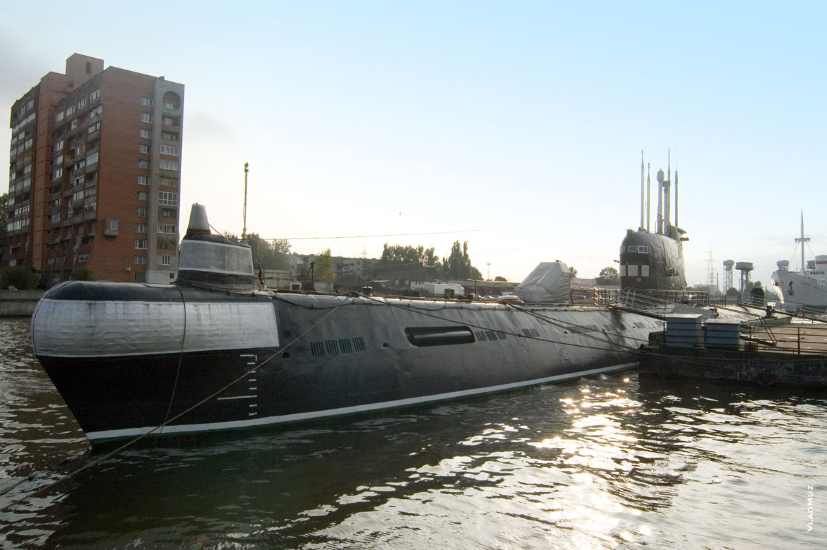 Фото носовой части подводной лодки Б-413 в Калининграде