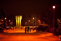 Ночное HD-фото Площади Победы, Аллеи Славы, БДРМ, памятника Мемориала Славы в г. Королёве