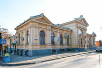 Это здание бывшей Городской Думы, построено в 1905 году