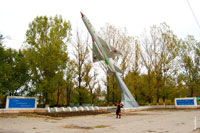 Памятник истребителю МИГ-21 на Хотунке в Новочеркасске