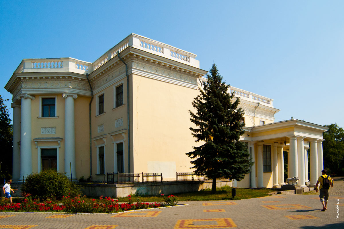 Фото 60 города Одессы - главный корпус Воронцовского дворца в Одессе