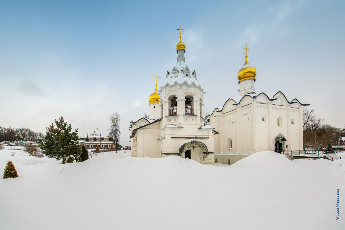 Фото Пятницкого подворья в Сергиевом Посаде зимой