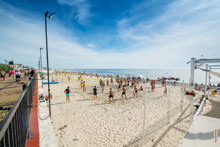 Фото волейбольных площадок на пляже гостиницы Radisson Collection Paradise на Имеретинской набережной в Адлере