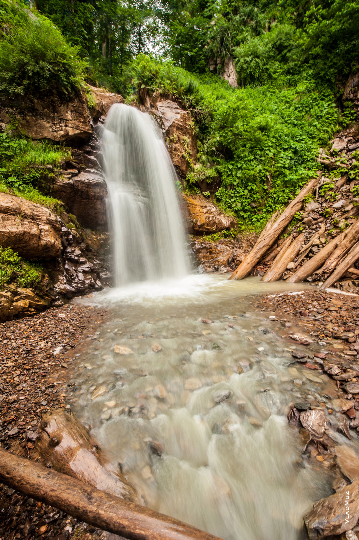 Фото водопада «Чара» в парке водопадов «Менделиха» в «Роза Хуторе»